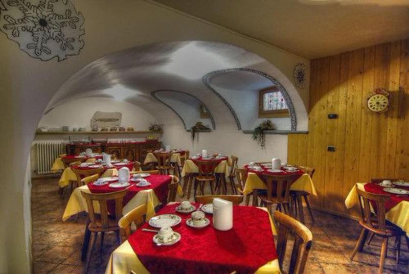 Meuble Garni Della Contea Bormio