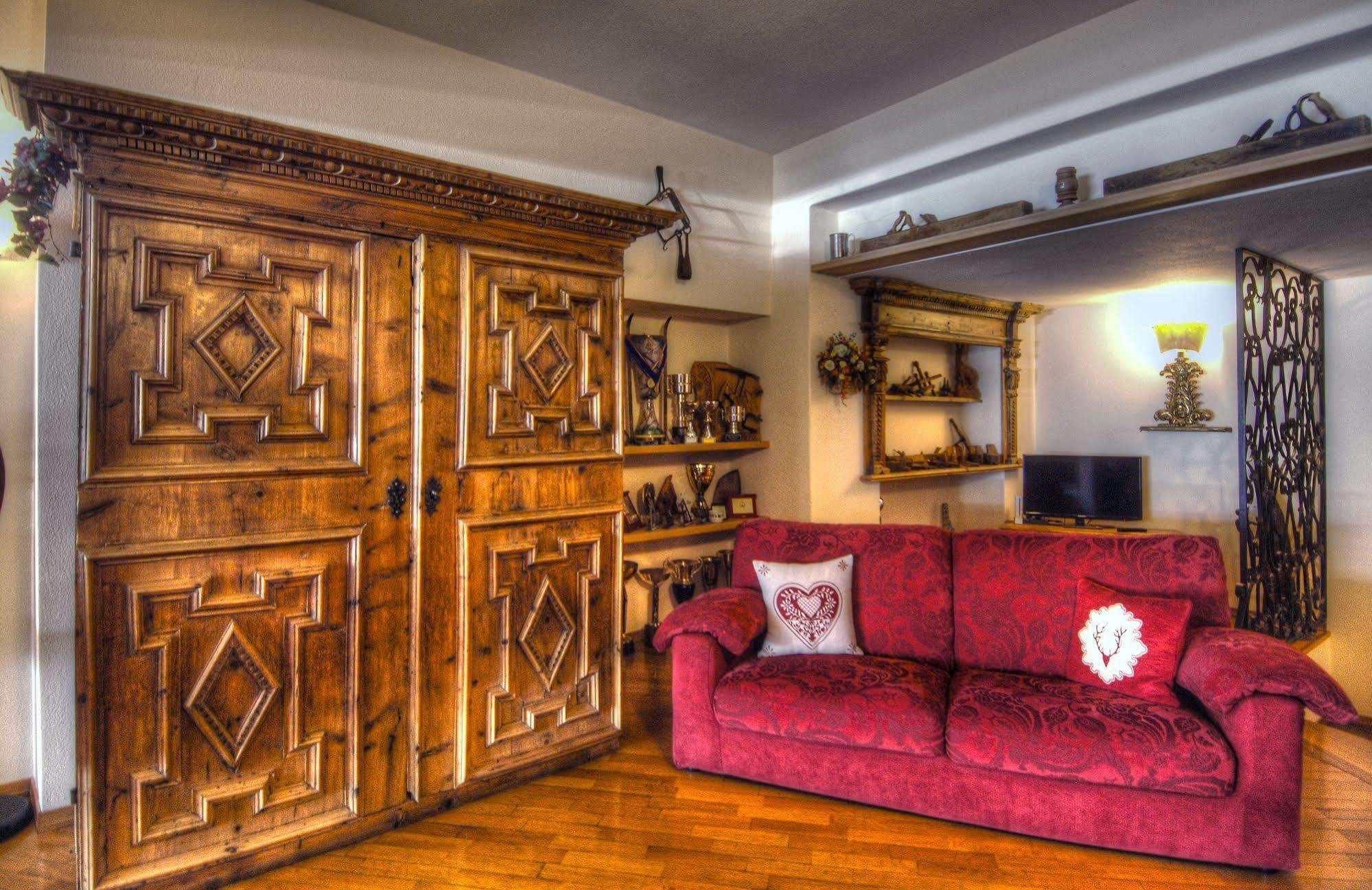 Hotel Meuble Garni Della Contea