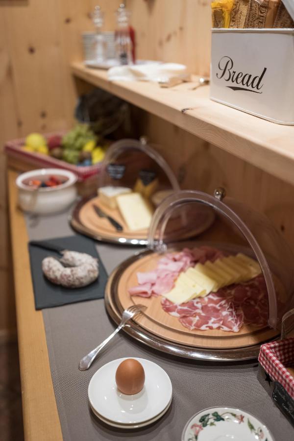 Meuble Garni Della Contea Hotel 3*